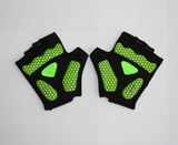 Fingerless cycling gloves with green honeycomb pattern